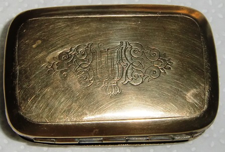 M320M Victorian Snuff Box